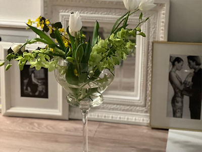 キャンドルとチューリップと写真